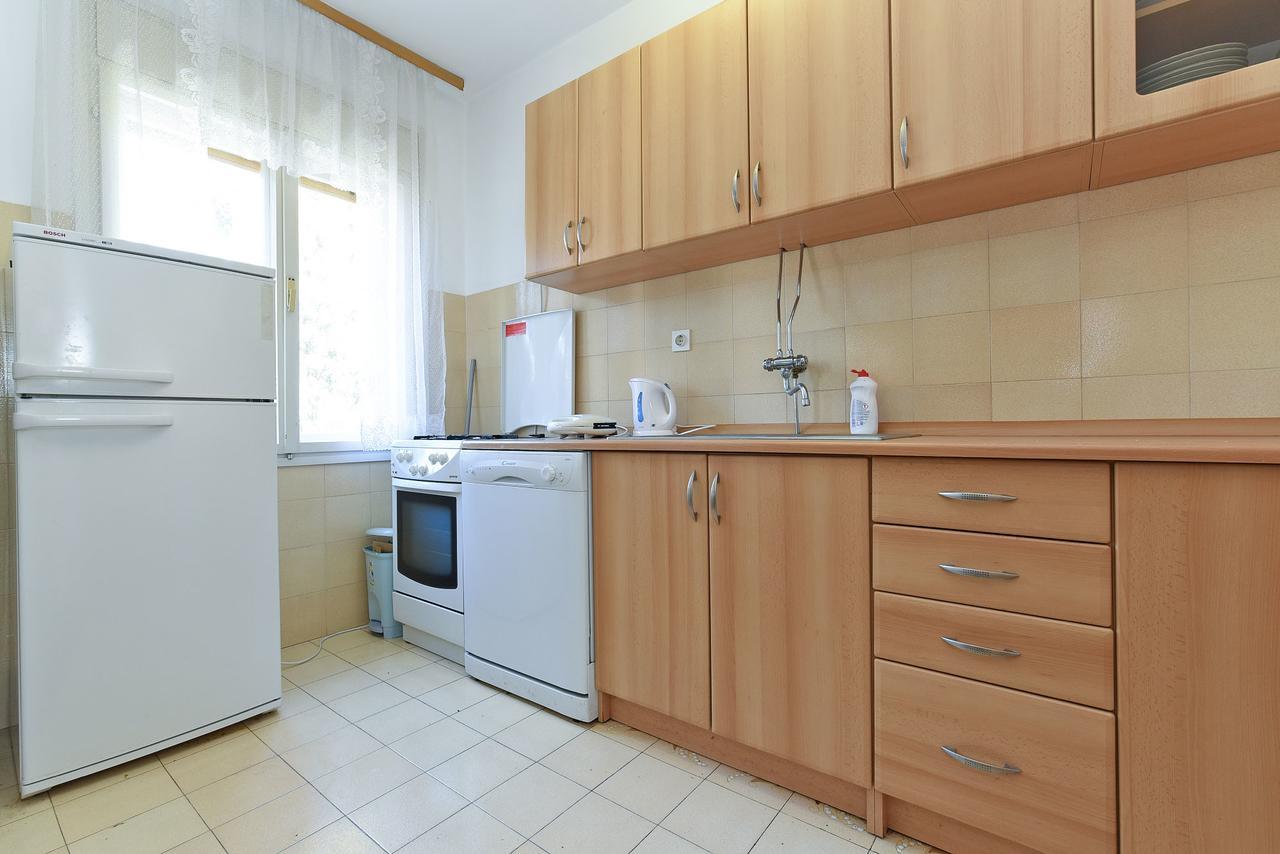 Apartments Josip 74 Pula Exterior photo