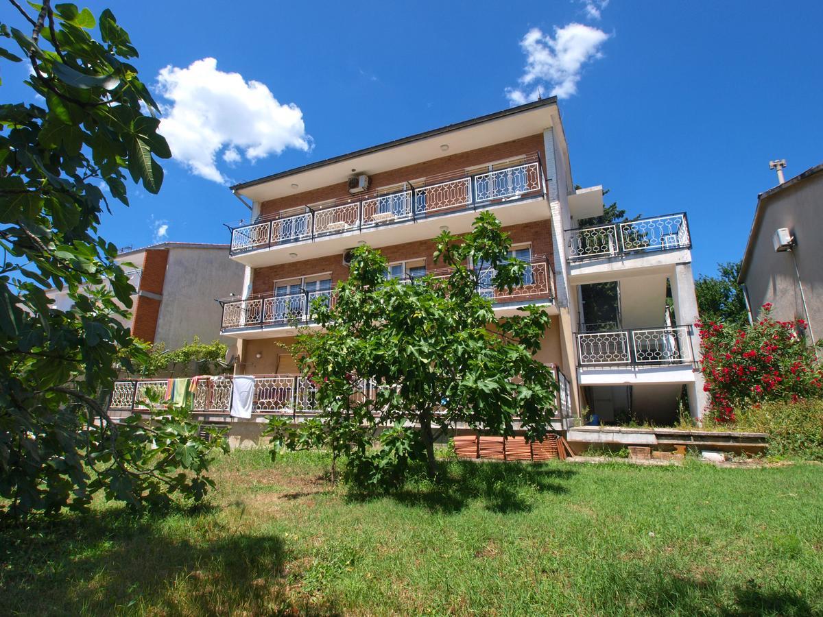 Apartments Josip 74 Pula Exterior photo